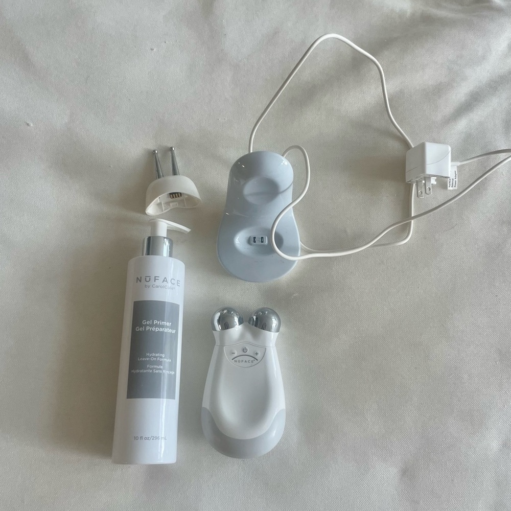 Nuface Trinity with Gel and Attachments